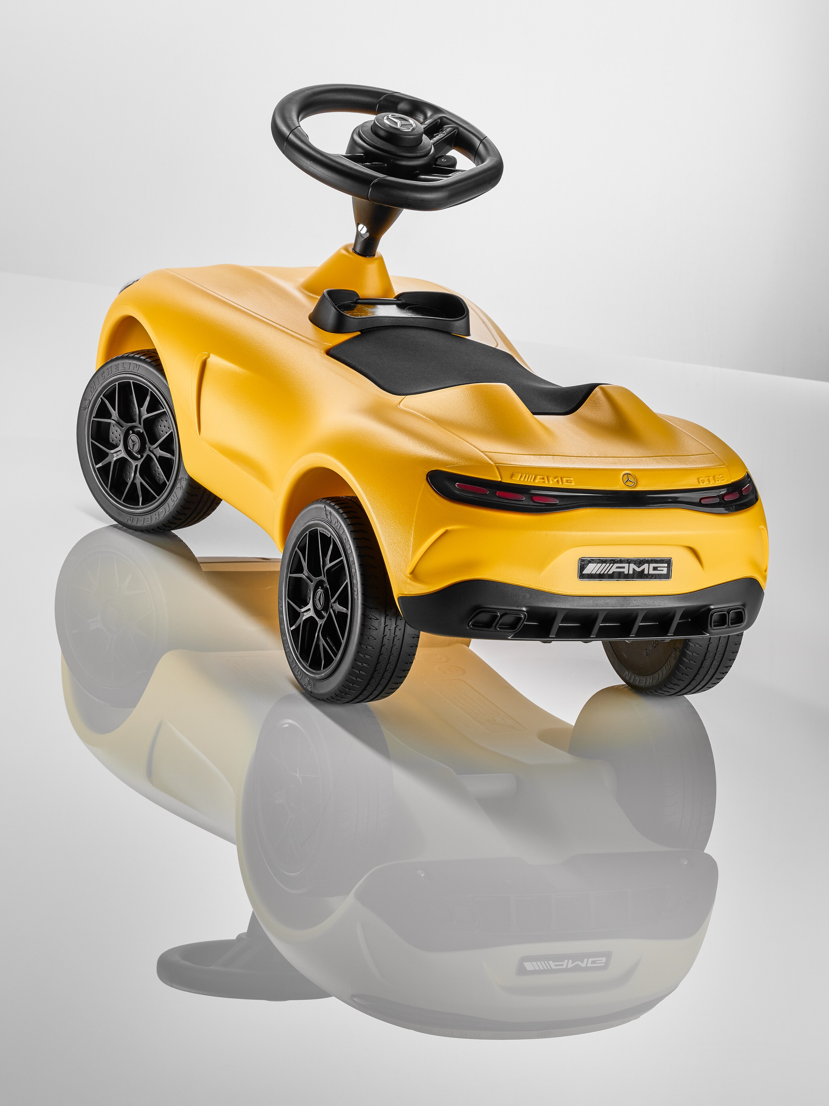 Mercedes-Benz - Kinderrutscher Bobby-AMG GT, sonnengelb, BIG